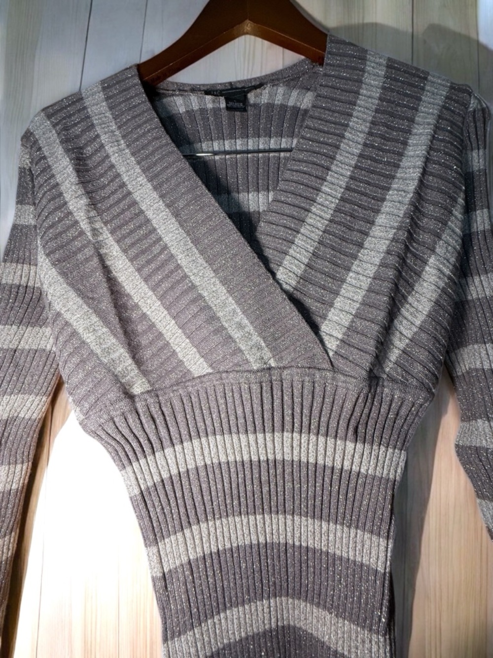 INC International Concepts Gray & Light Gray Striped Ribbed Scoop Sweater